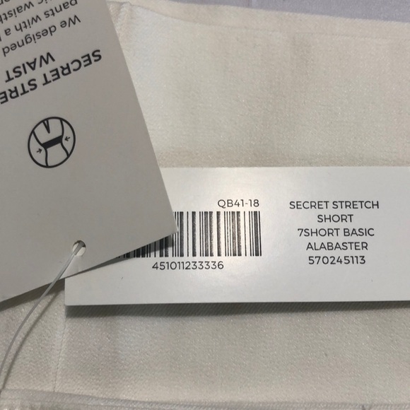 CHICO’S Secret Stretch White Shorts - Picture 8 of 11